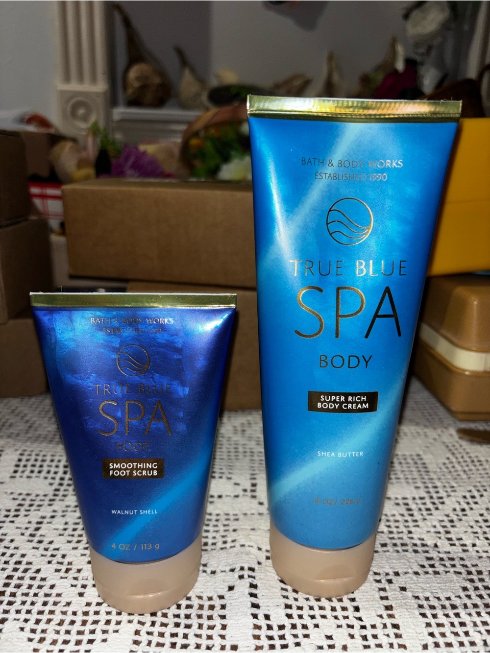 (2026) Bath & Body Works True Blue Spa Body Cream & Foot Scrub - Blue